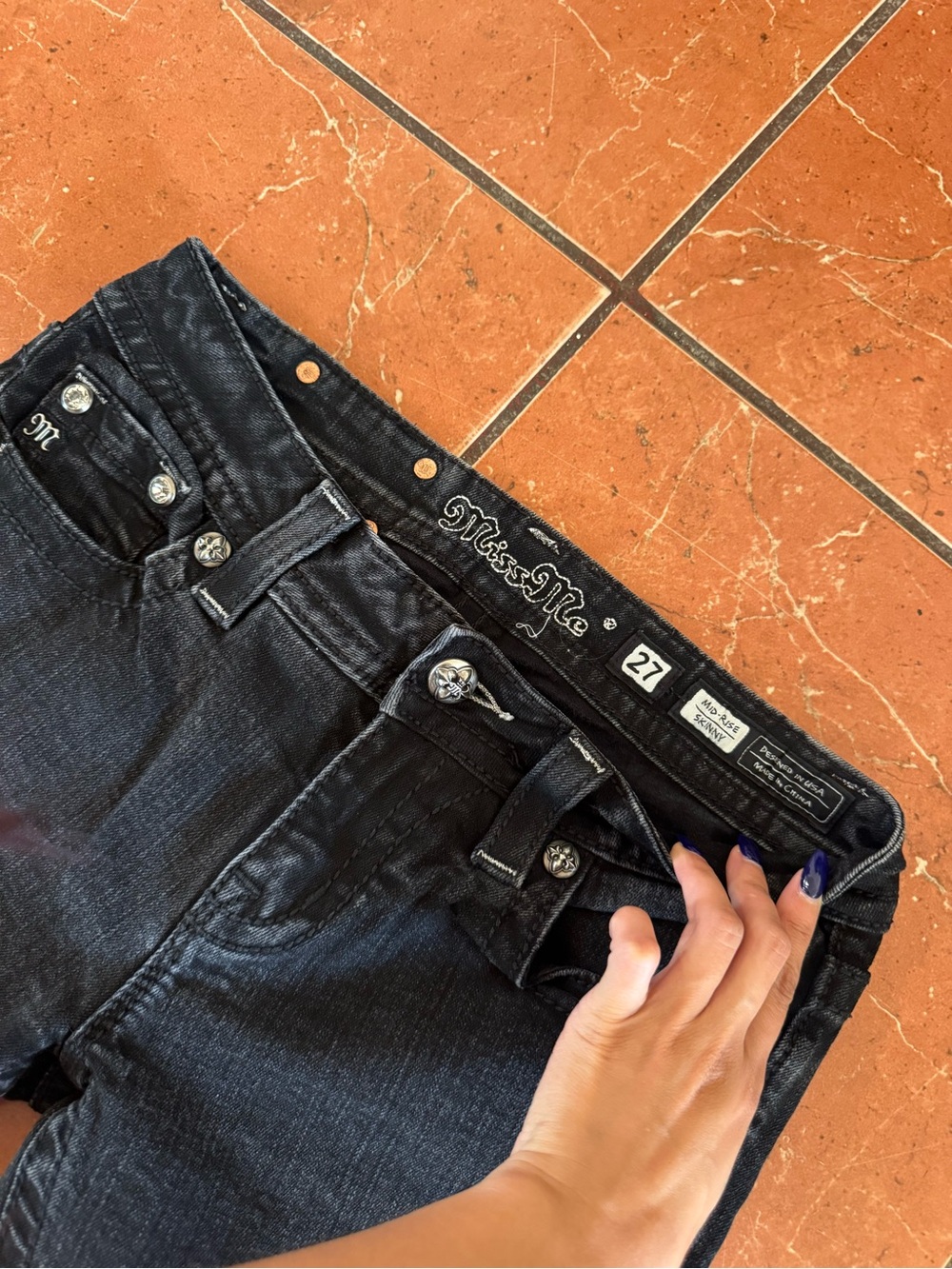 Miss Me Black Embellished Skinny Jeans Size 27 | Y2K Rhinestone Denim - Picture 3 of 6